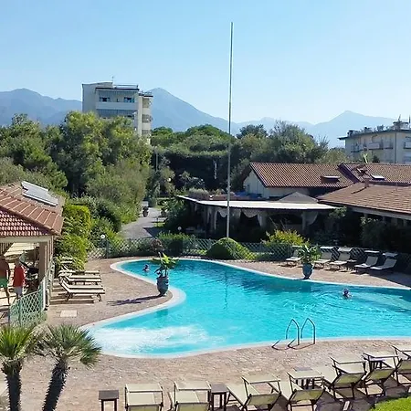 Le Del Soleado Marina di Pietrasanta